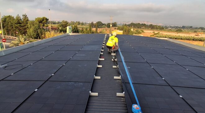 Instalación fotovoltaica de 52,90 kWp ejecutada por Inergya en la Estación de Servicio BP de Molina de Segura (Murcia)
