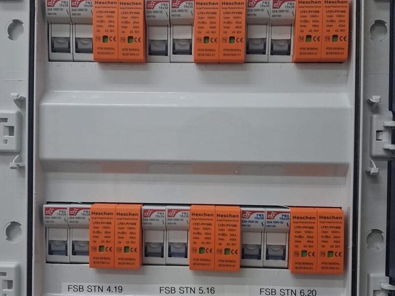 Protecciones de corriente continua de la instalación fotovoltaica del IES Gerardo Molina
